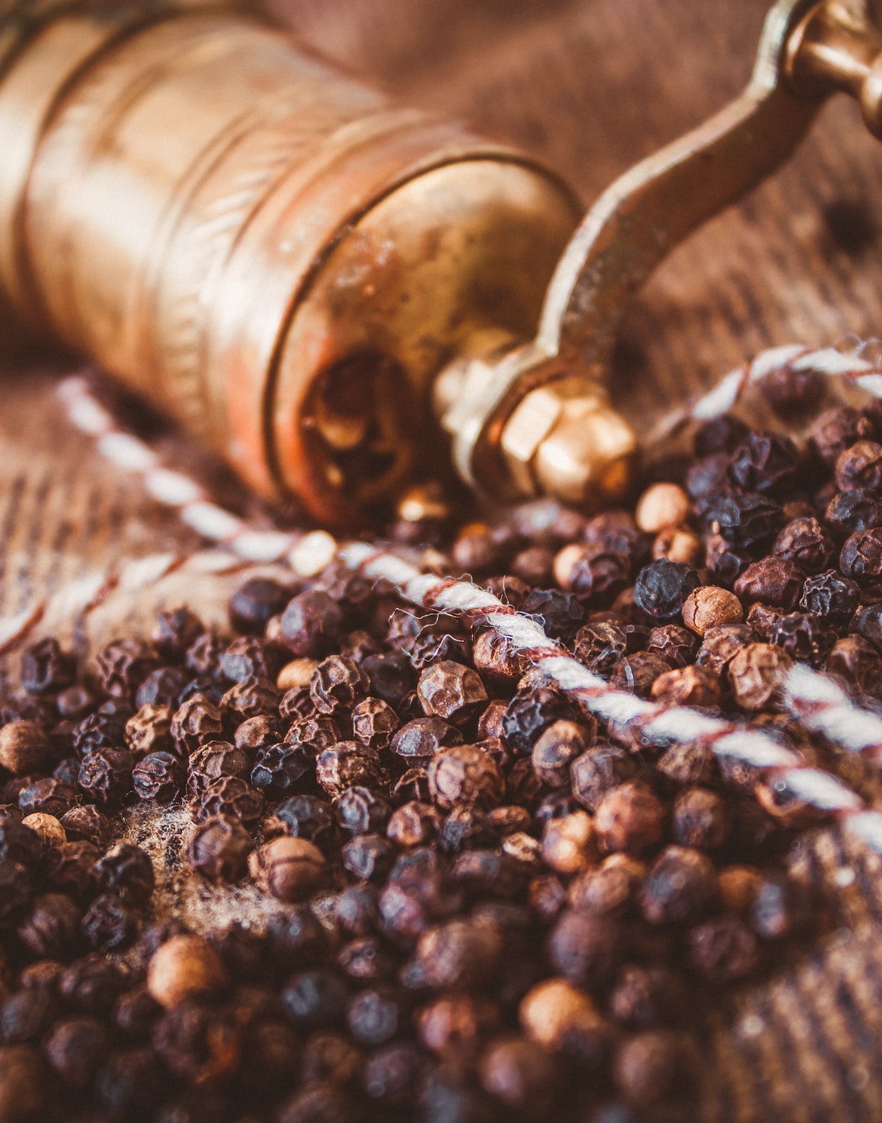 Black pepper is not just a popular spice, but it also offers a range of health benefits. This humble spice has been used for centuries in traditional medicine and is now gaining recognition in scientific studies for its numerous health-promoting properties.