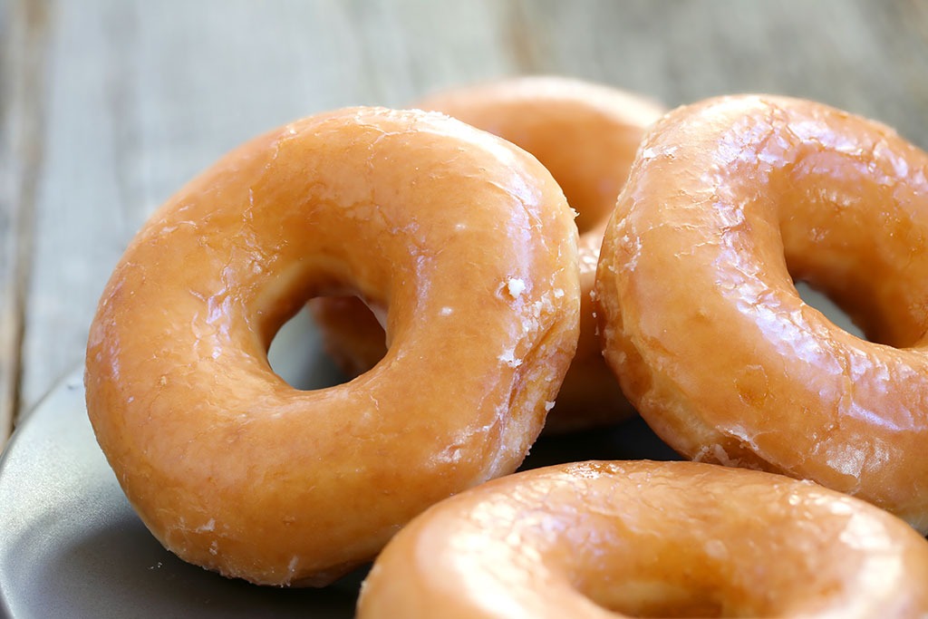 How Many Calories Are in Glazed Doughnuts? Nutrients and More